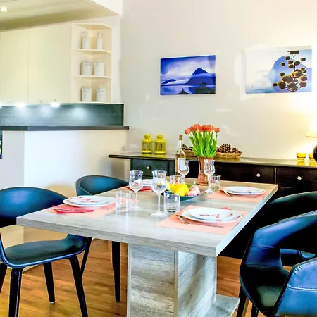 Cassarate Lago Apartment *